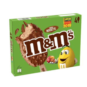 מאגדת גלידת שוקולד M&M's אגוזי לוז